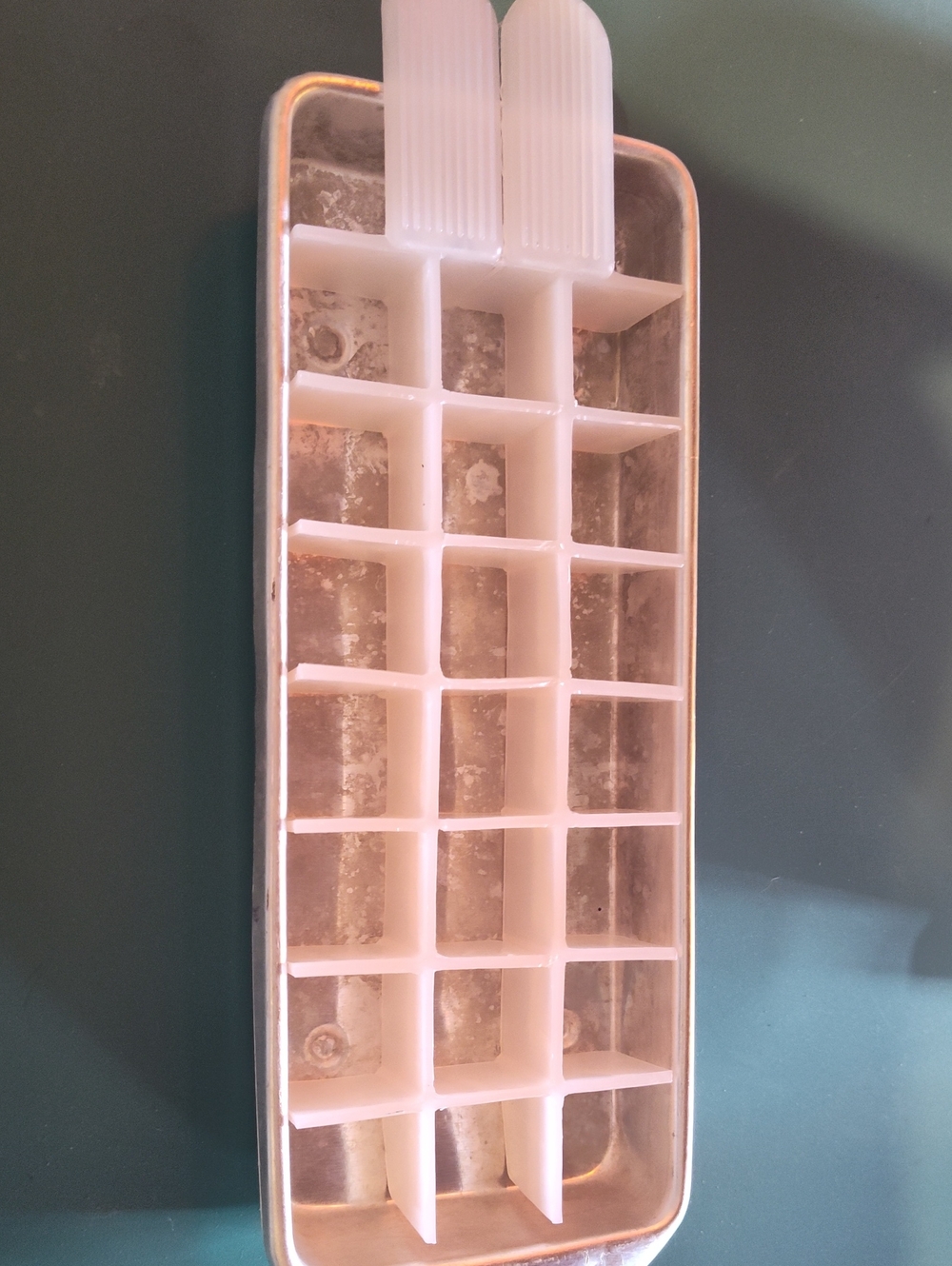 Vintage Aluminium Mini Icecube Trays (3)